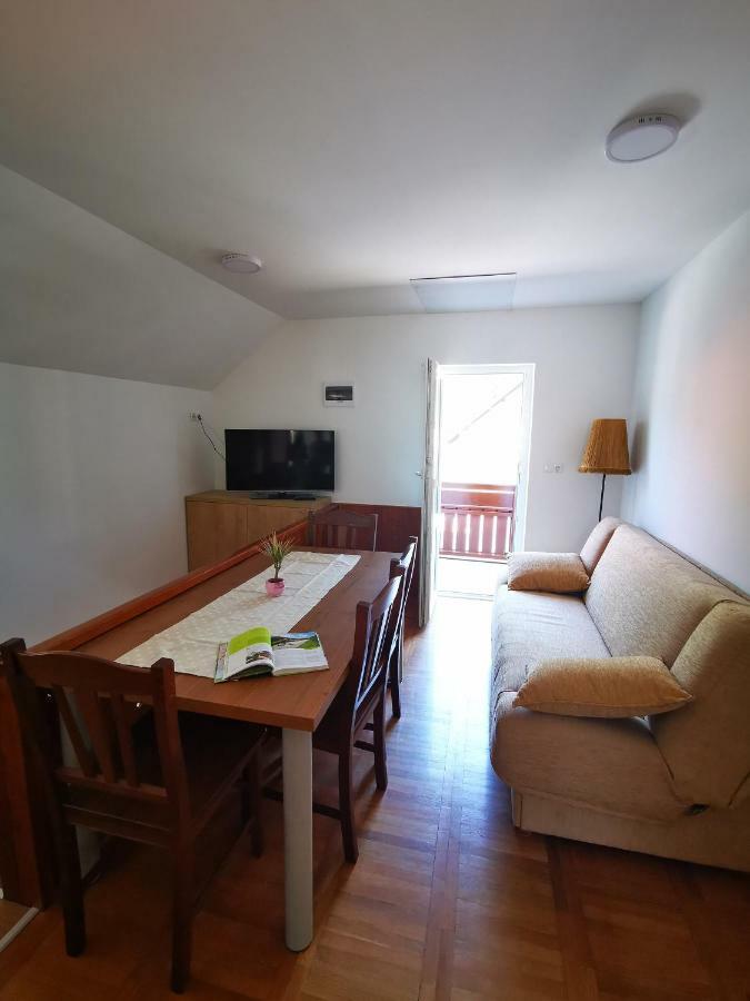 Apartmaji Tomsic Mojstrana Exterior photo